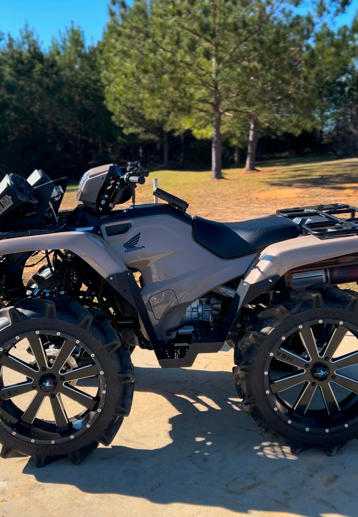 2.25"  2014-26 bracket lift - STRAIGHT REAR AXLE