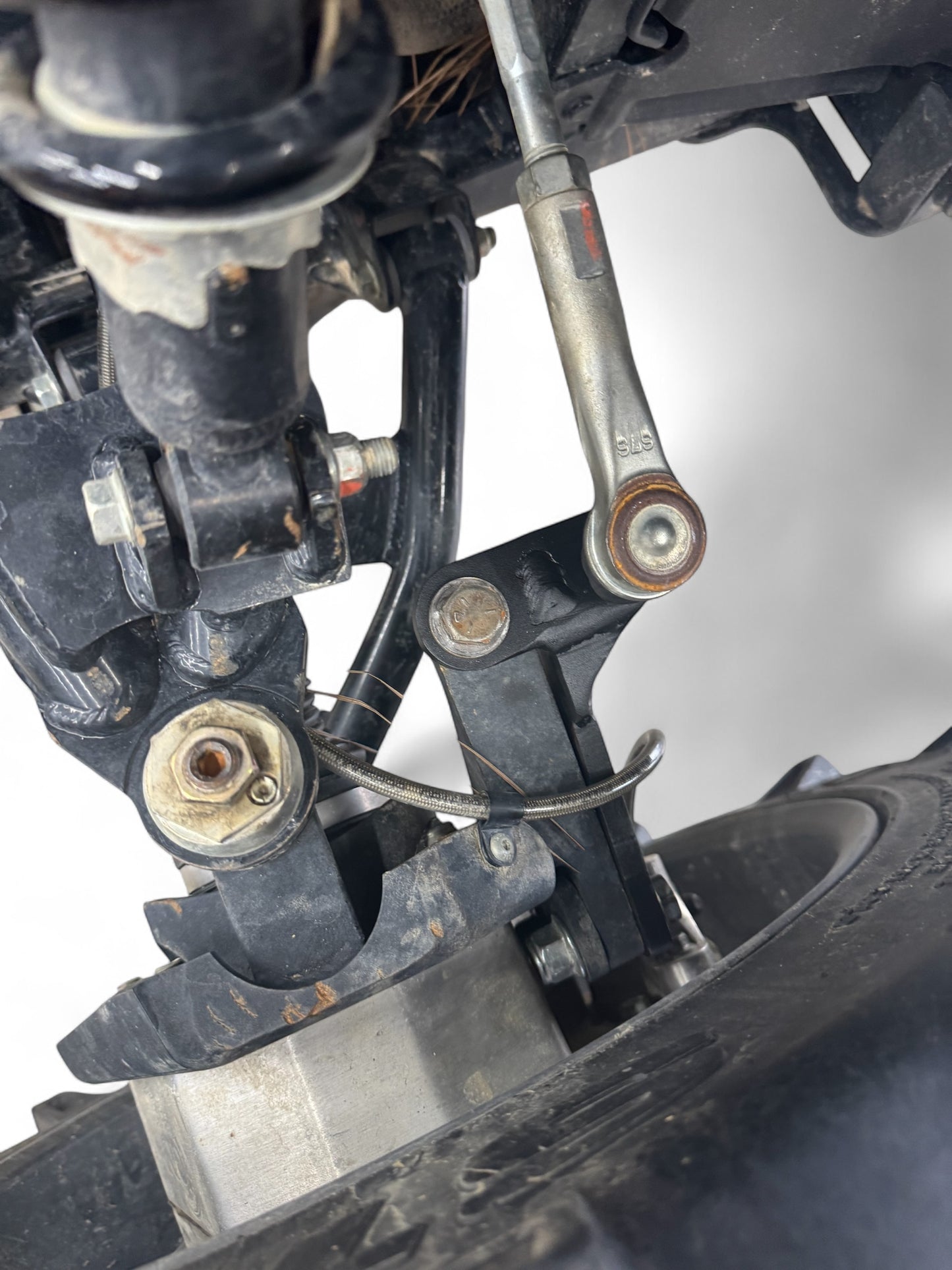 PIONEER 500/520 TIE ROD RELOCATION MOUNTS