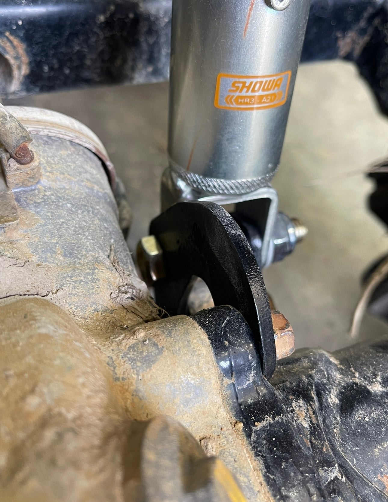 2.25"  2014-26 bracket lift - STRAIGHT REAR AXLE