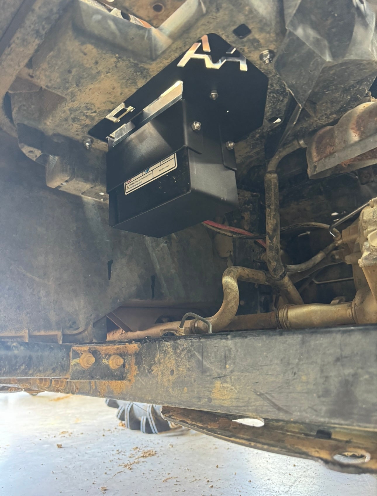 SECONDARY BATTERY BOX