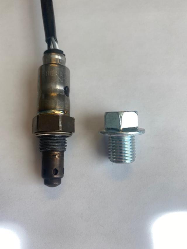 02 Sensor exhaust plug